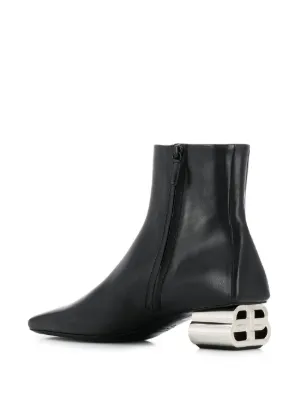 Balenciaga Stövlar Med Blockklack Och Logotyp Farfetch Balenciaga Stövlar Med Blockklack Och Logotyp Farfetch