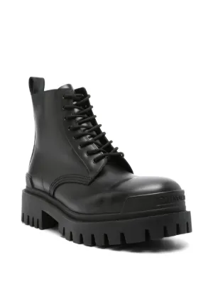 BALENCIAGA バレンシアガ ブーツ 黒 2008825Y0107 Men's Strike Lace-up Boot in Black | Balenciaga US