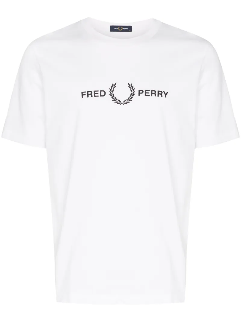 Fred Perry T-shirts FRED PERRY T-SHIRT MIT LOGO-PRINT - WEIß