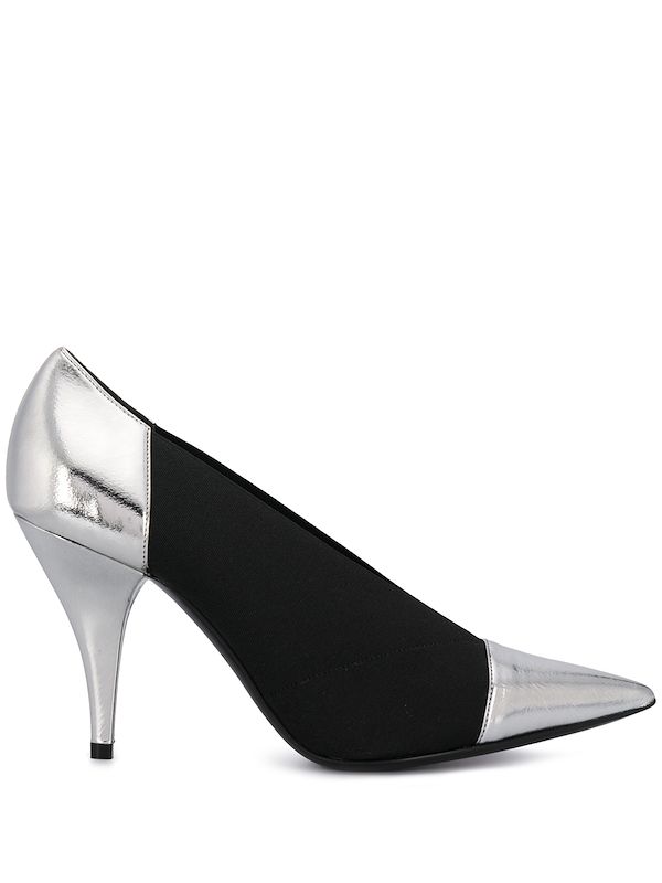 90s pumps