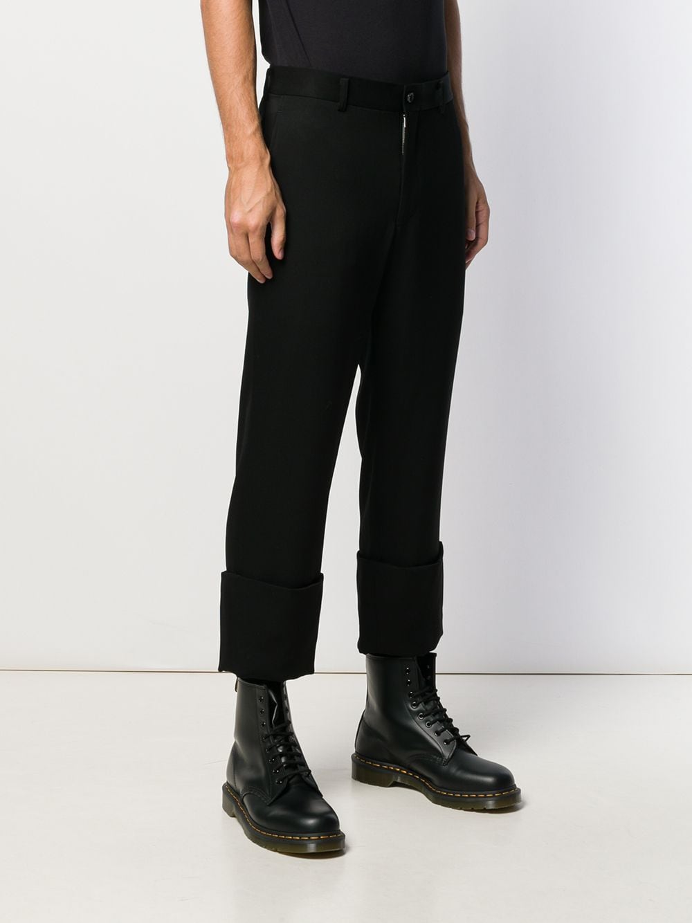 фото Comme Des Garçons Homme Plus брюки с подвернутыми манжетами