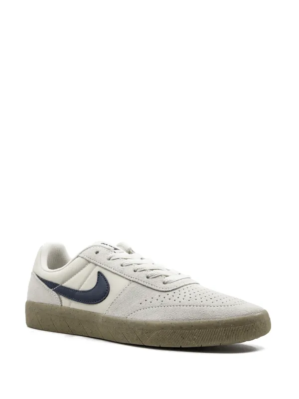 nike team classic sb
