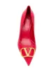 Valentino Garavani حذاء بكعب قصير وشعار V