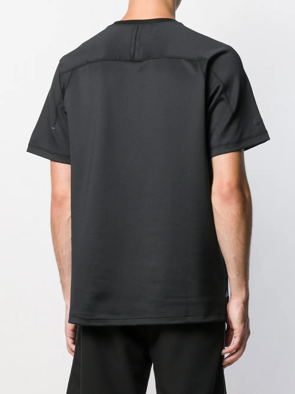 Nike Tech Pack T-shirt met raglan mouwen Zwart