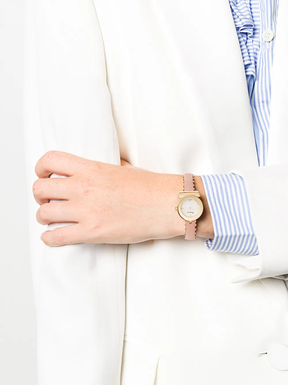 salvatore ferragamo gancino watch