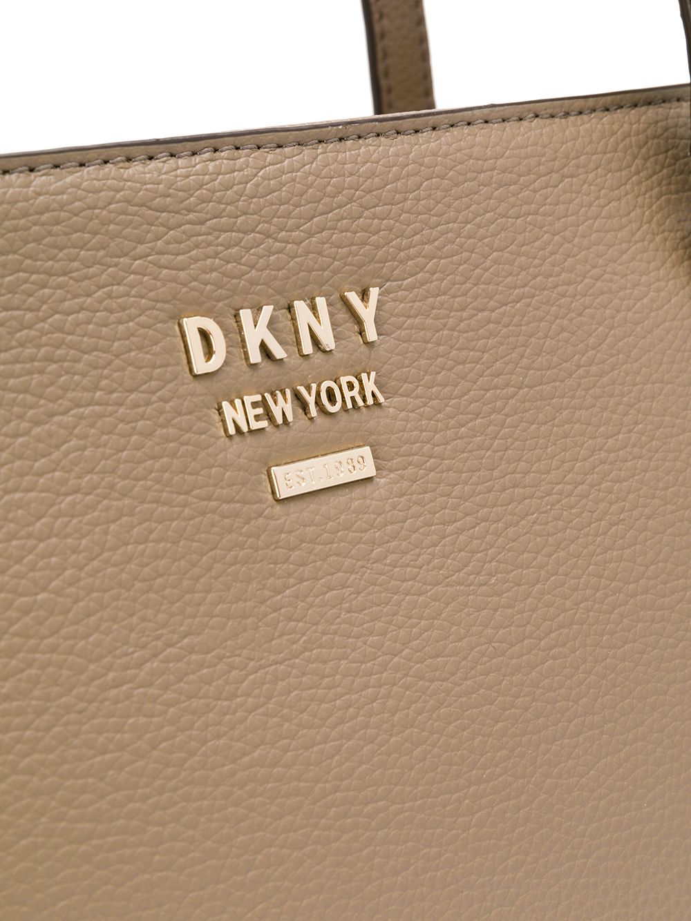 фото DKNY сумка-тоут с монограммой