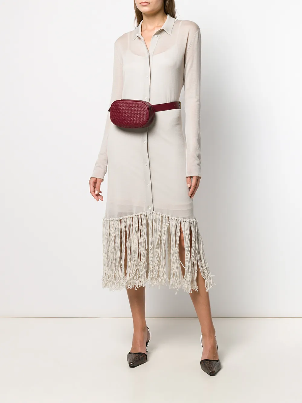 фото Bottega veneta поясная сумка с плетением intrecciato