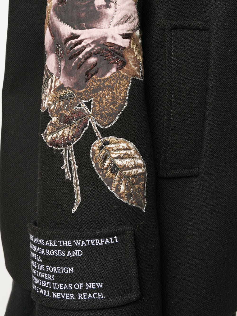 фото Valentino пальто с цветочной вышивкой на рукавах