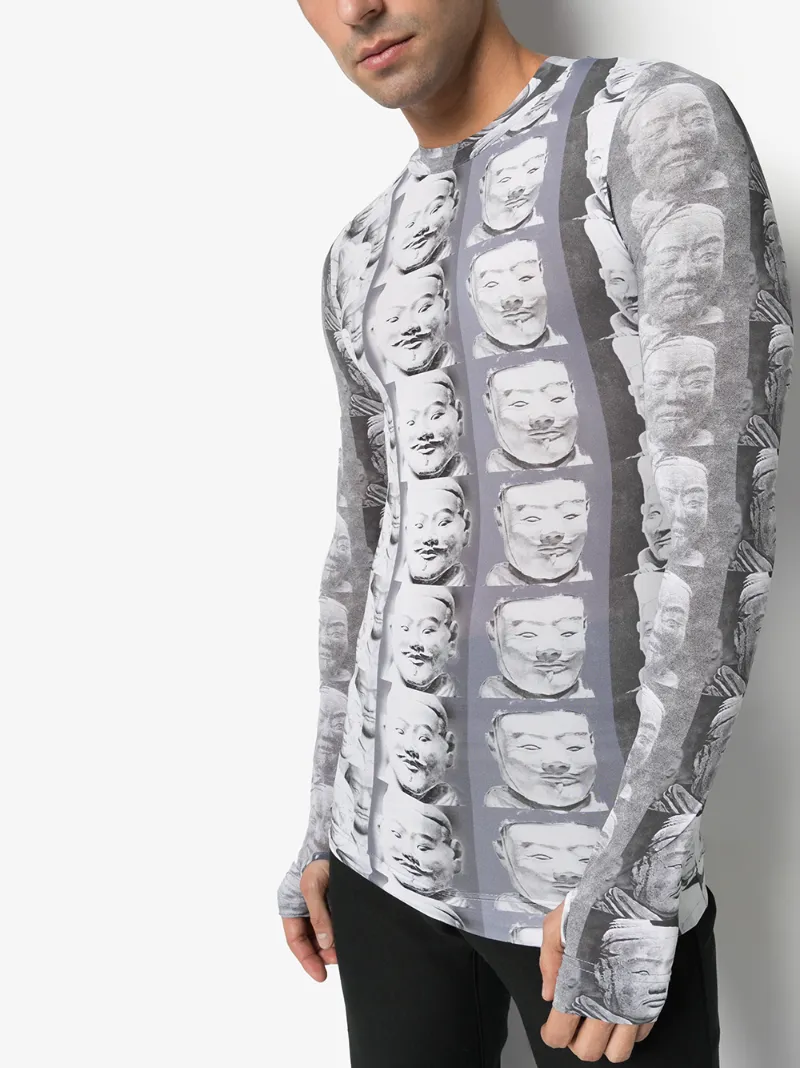 PRONOUNCE STATUE PRINT LONG-SLEEVE T-SHIRT