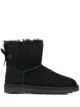 الصورة 1 من UGG بوت مزين بربطة
