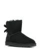الصورة 2 من UGG بوت مزين بربطة