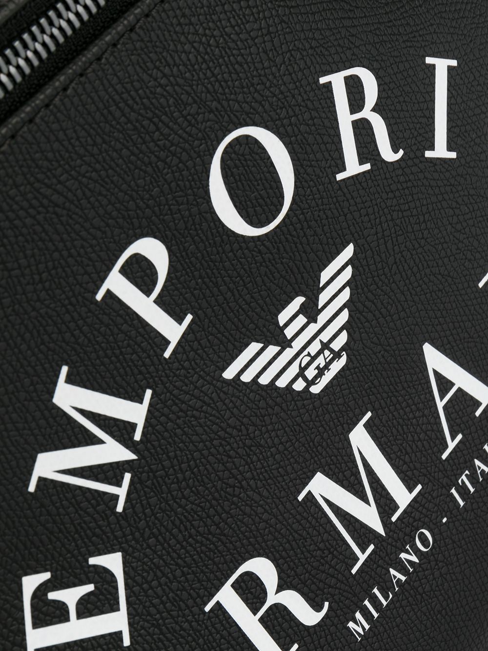 фото Emporio armani рюкзак с логотипом