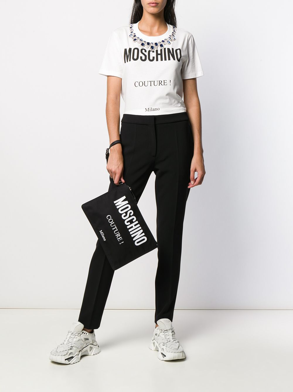 фото Moschino клатч с логотипом