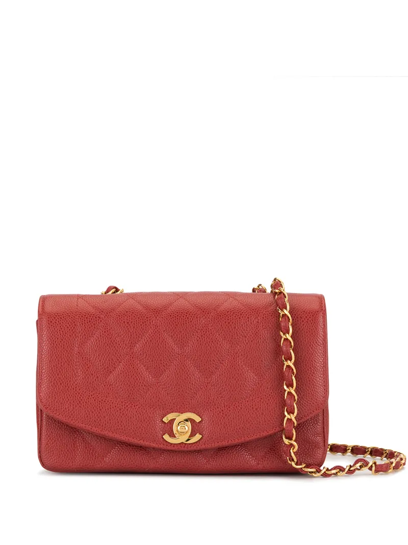 chanel quilted chain shoulder bag