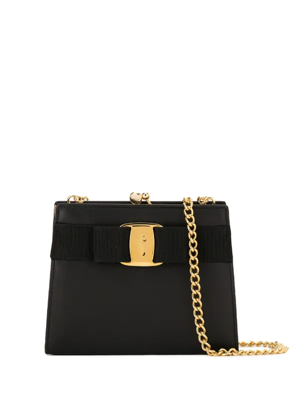 ferragamo shoulder bag with chain