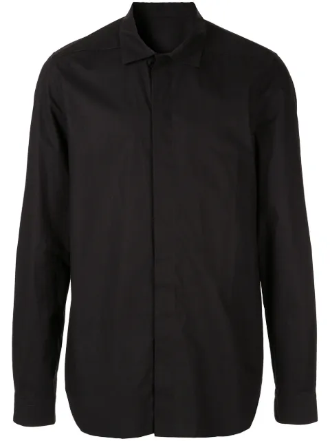 pointed shirt collar