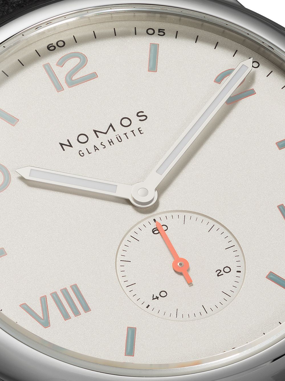 фото Nomos glashütte наручные часы club campus 38 мм