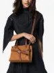 الصورة 2 من LOEWE حقيبة عملية صغيرة غيت