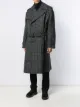 الصورة 2 من Alexander McQueen معطف كاروهات بصفي أزرار