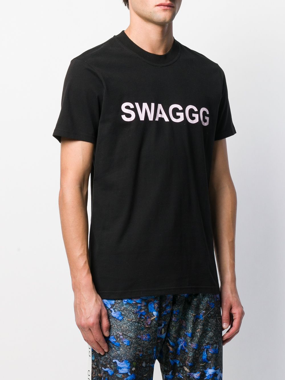 Shop Duo Swaggg T-shirt In Black