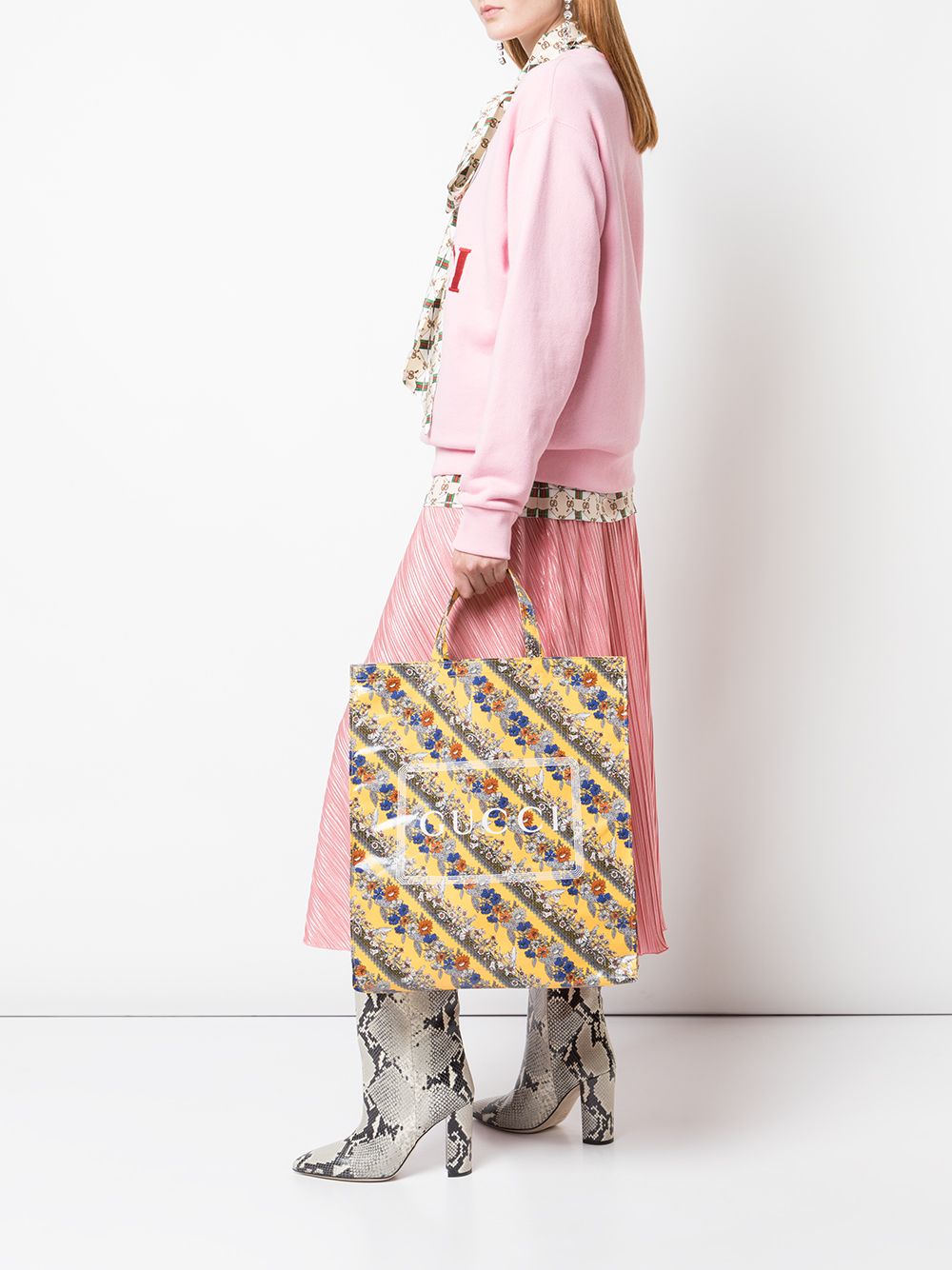 фото Gucci сумка-тоут среднего размера с логотипом