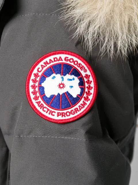 chelsea parka canada goose