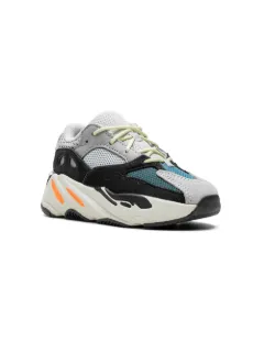 yeezy boost 700 kids
