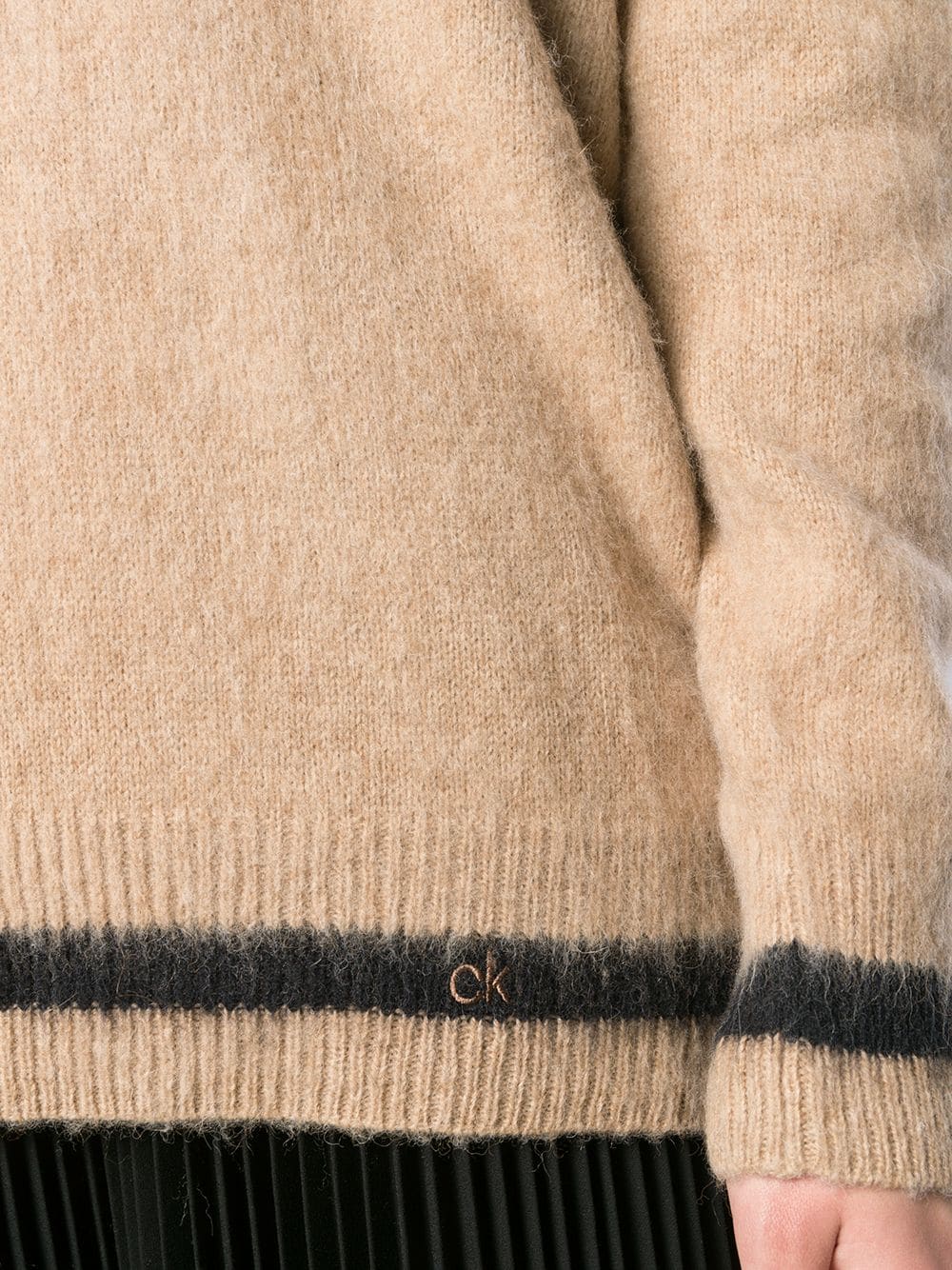 фото Calvin klein трикотажный свитер с v-образным вырезом