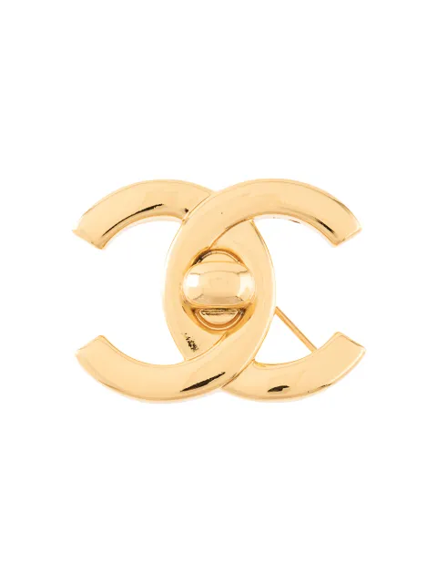 CHANEL Pre-Owned 1996 logo turnlock motif brooch