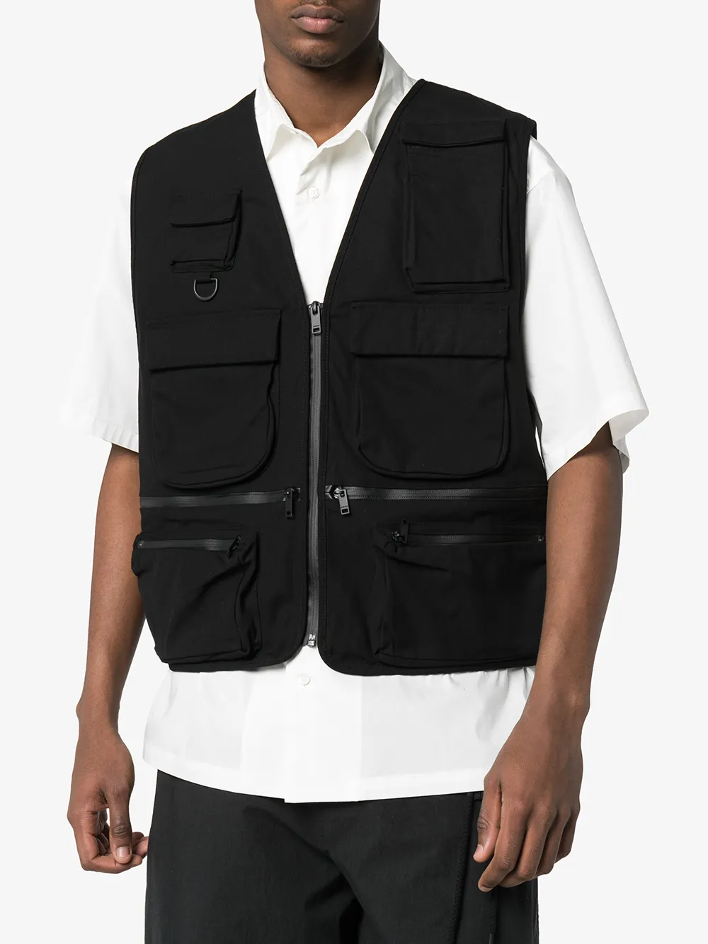 multi pocket vest