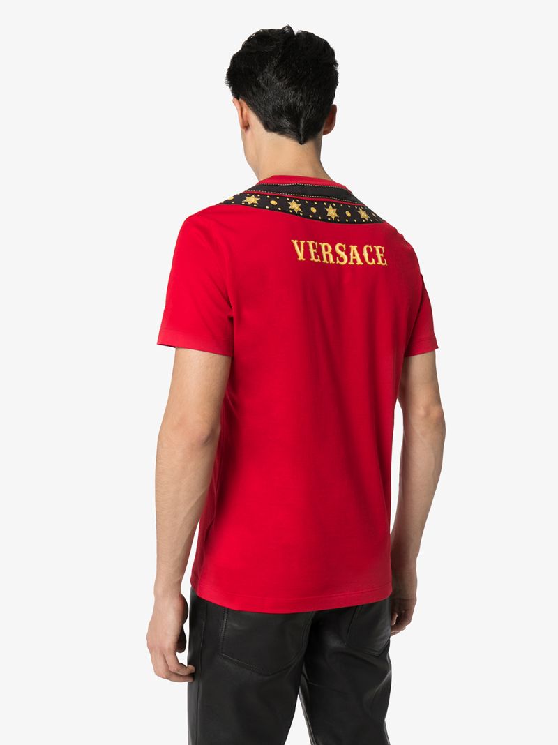 Shop Versace Belt-print Cotton T-shirt In Red