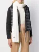 الصورة 2 من Moncler وشاح منسوج بحياكة الضفيرة
