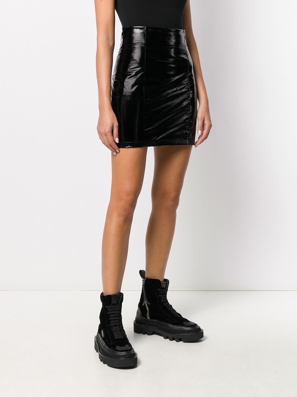 фото Blumarine polished effect short skirt