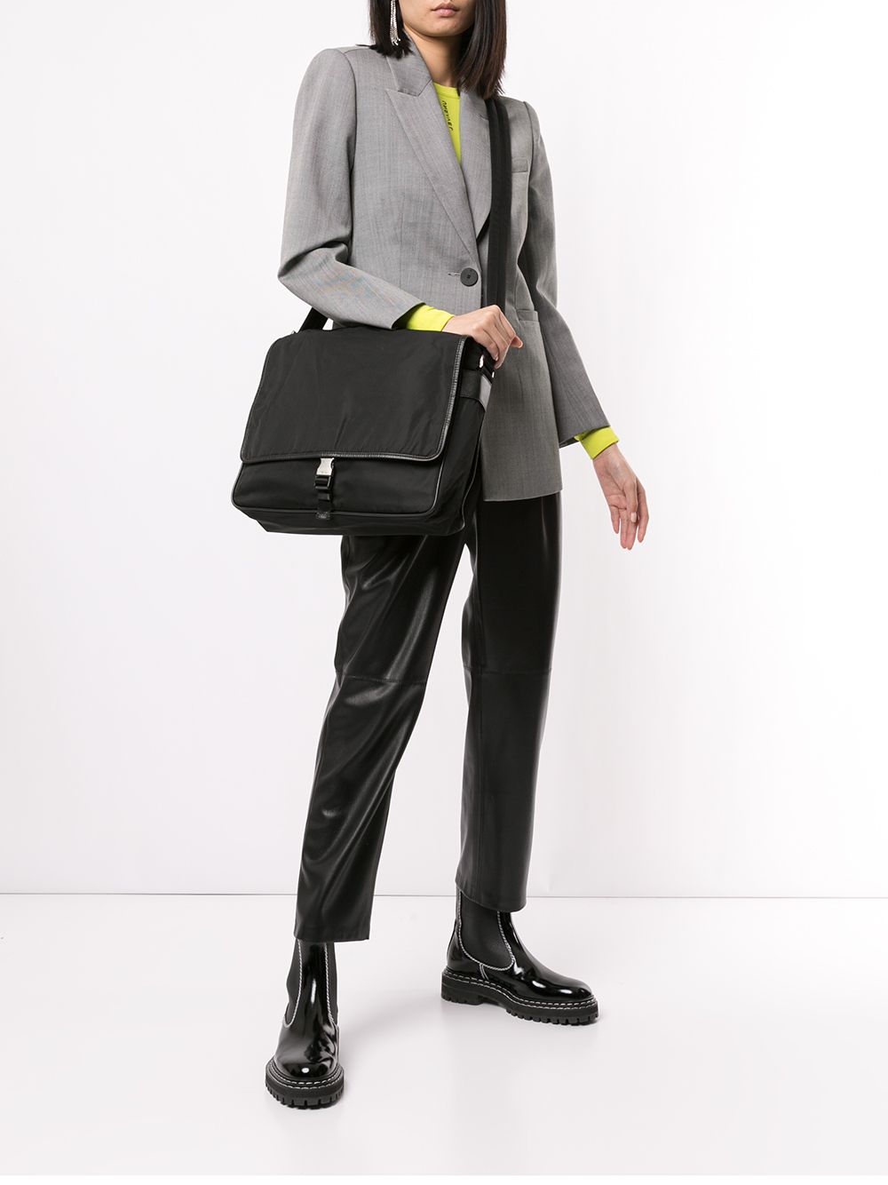 фото Prada pre-owned сумка через плечо с откидным клапаном