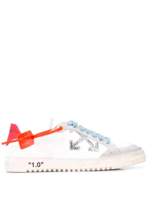 Off-Weiß 'Arrow 2.0' Turnschuhe - Tendenza classica, vale la pena avere Off-Weiß 'Arrow 2.0' Turnschuhe - Tendenza classica, vale la pena avere