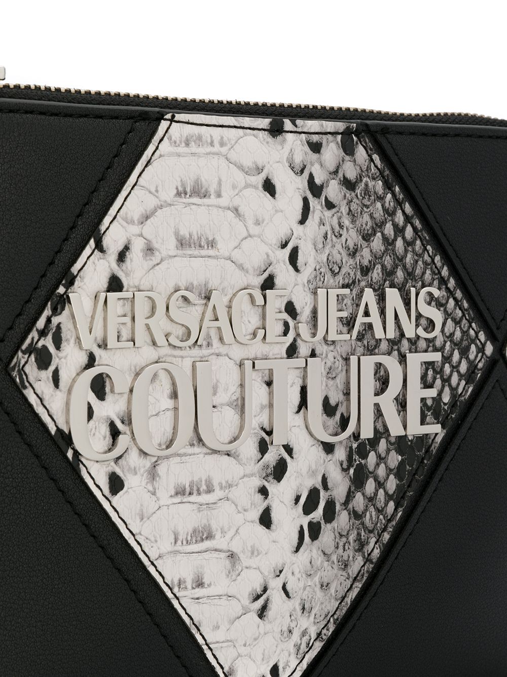 фото Versace Jeans Couture клатч в технике пэчворк с тиснением под змеиную кожу