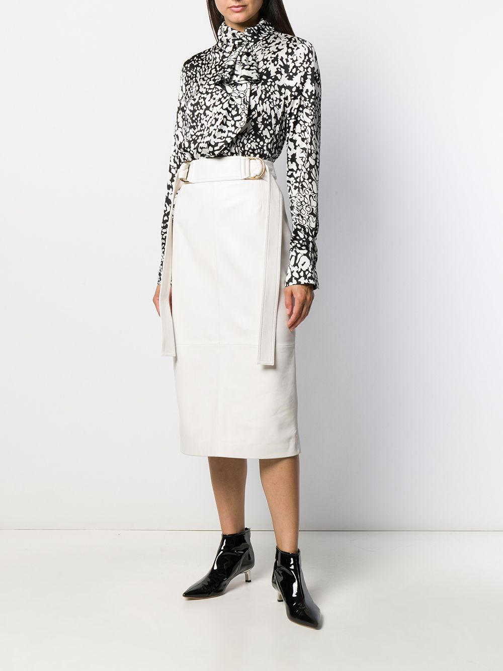 фото Escada блузка с абстрактным принтом и воротником-стойкой