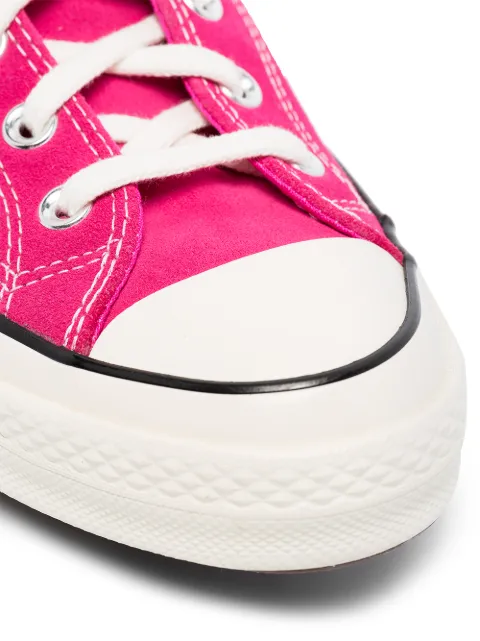 pink low cut converse
