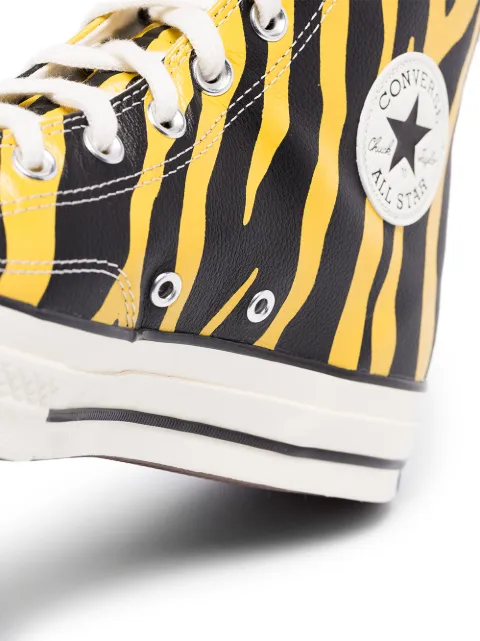 converse zebra yellow