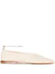 الصورة 1 من Jil Sander حذاء بكعب ومقدمة مربعة