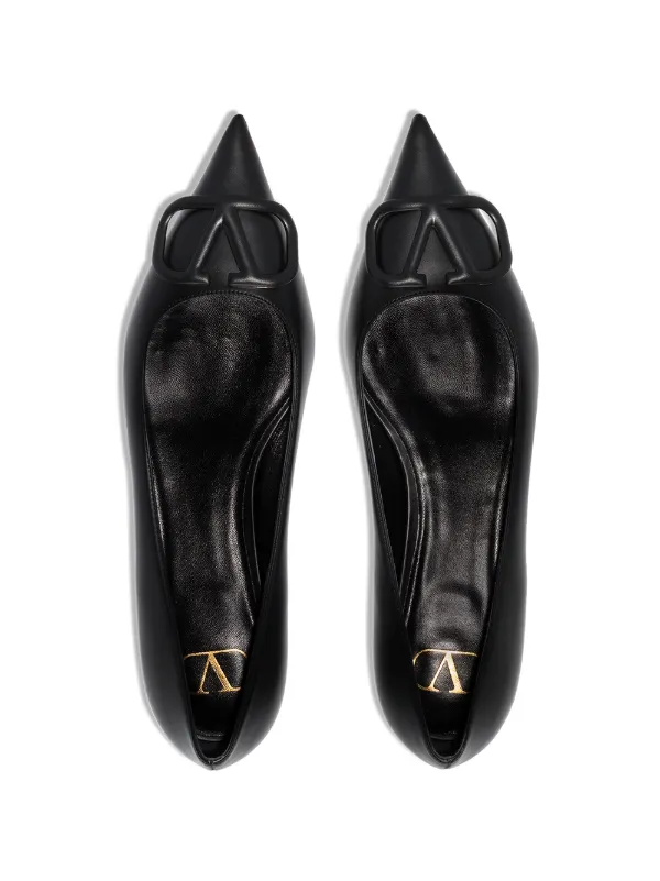 valentino flats vlogo