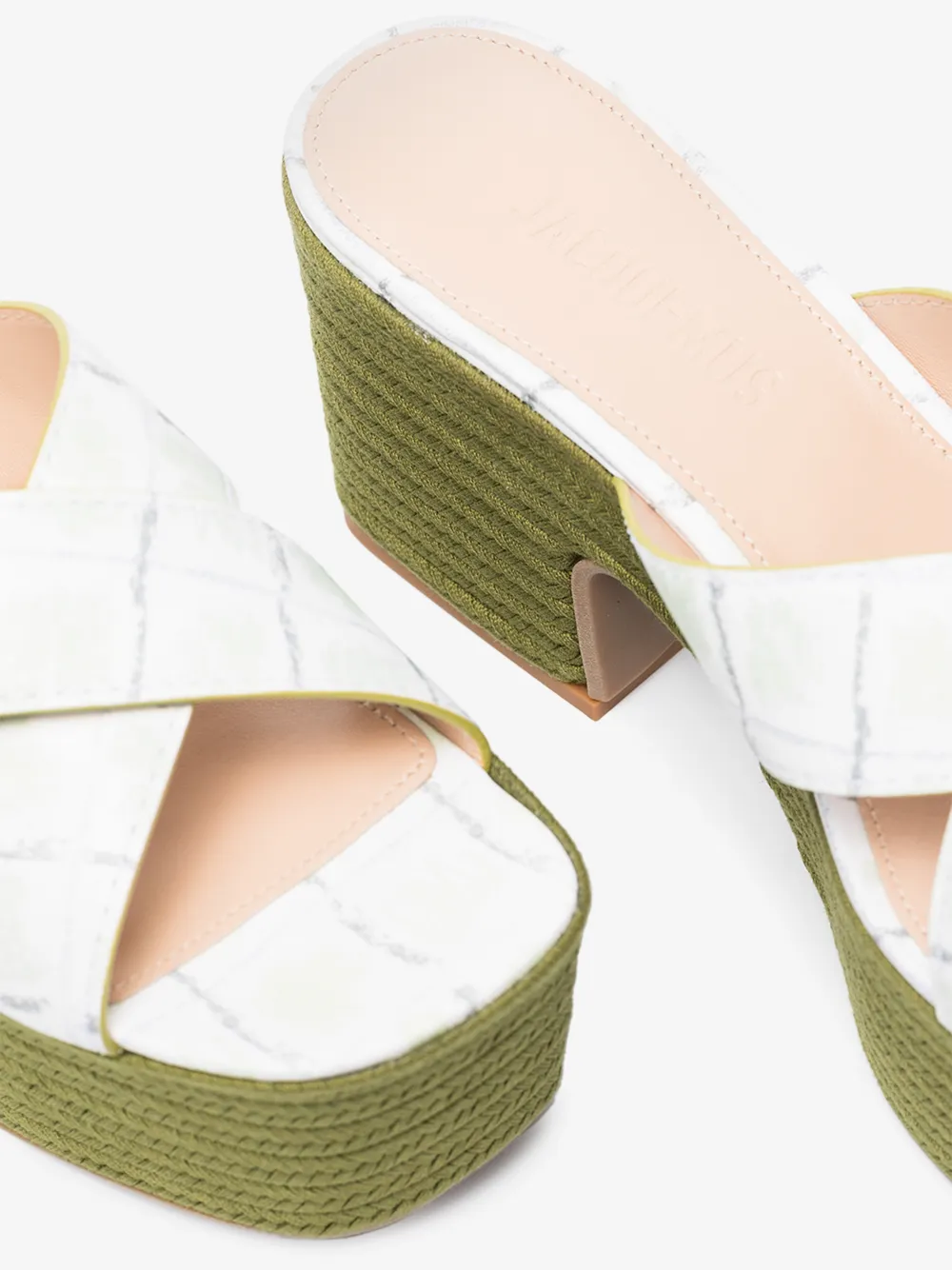 JACQUEMUS WHITE 100 RAFFIA BUCKLED SANDALS,201FO0720114559387