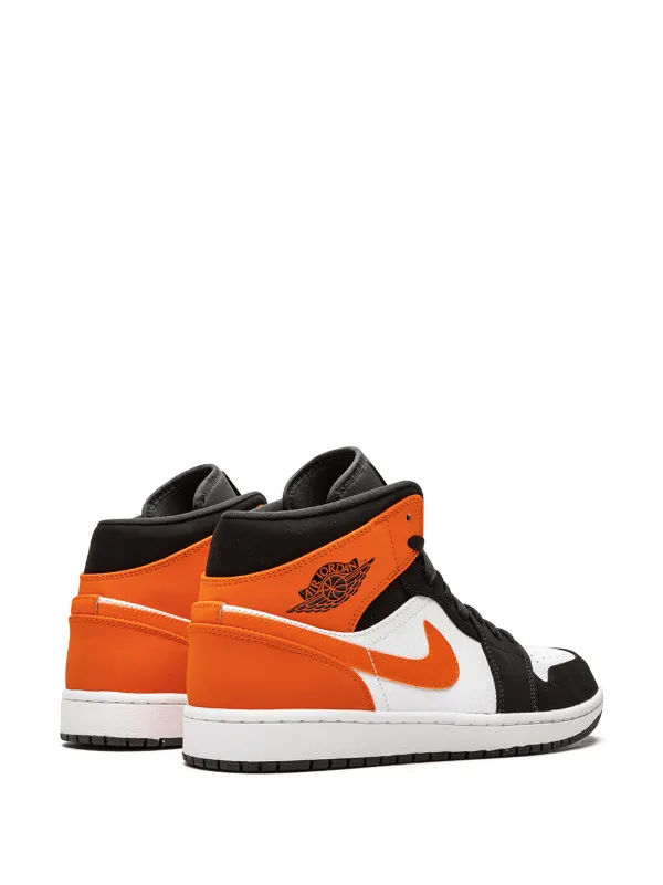 Shattered shop backboard mid