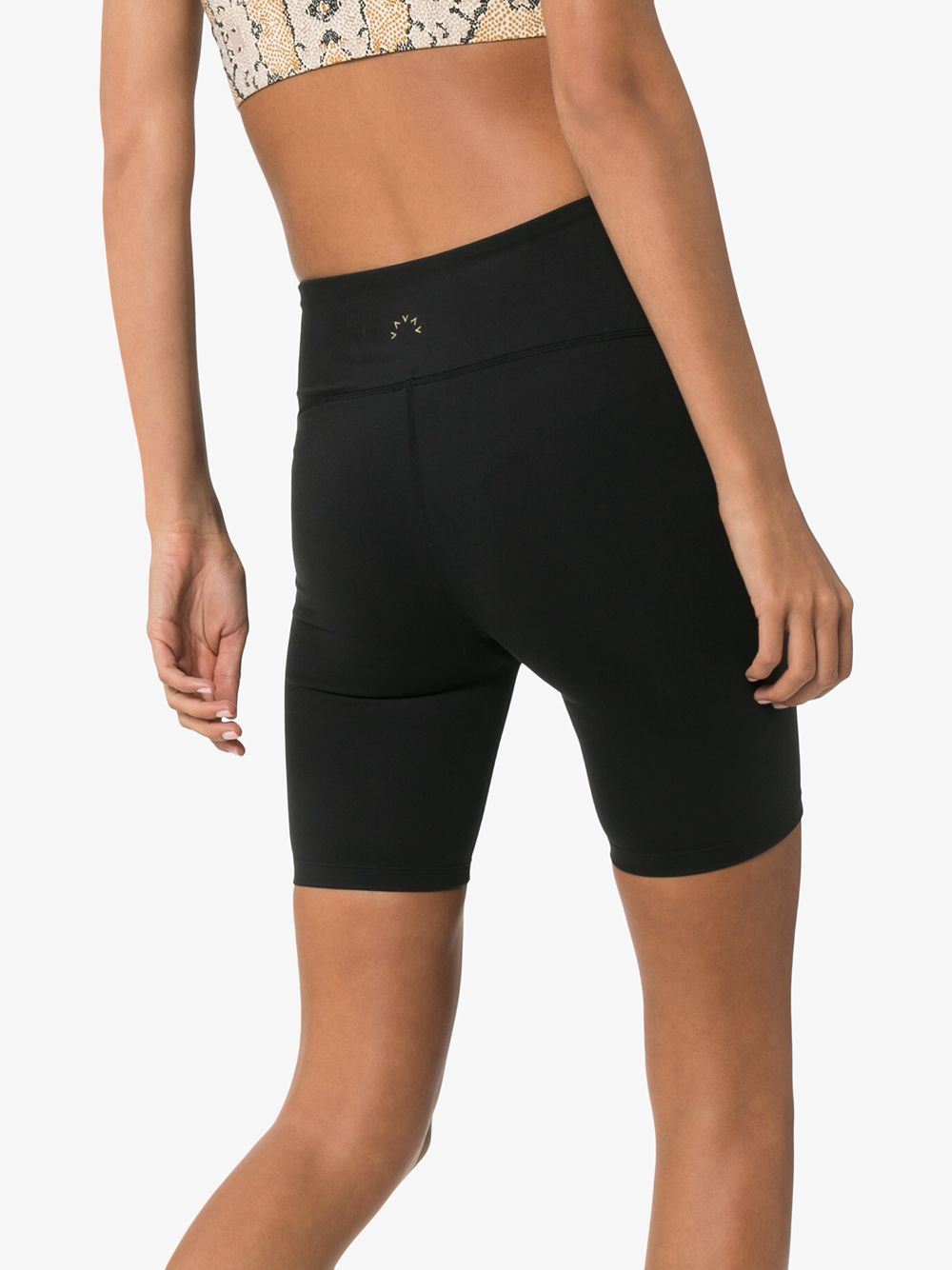 фото Varley Northfield cycle shorts