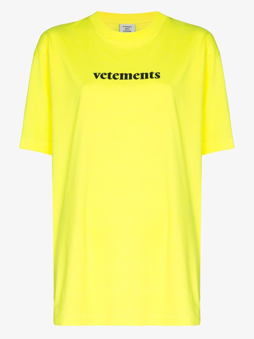 Hello vetements. Vetements футболка 2020. Vetements футболка желтая. Футболка vetements салатовая. Vetements футболка лого.