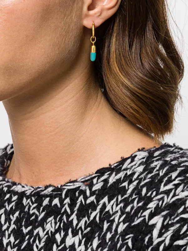 TRUE ROCKS カプセル型ピアス 青色赤色 2個