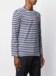 Comme Des Garçons Play camiseta con motivo de rayas y aplique de corazón