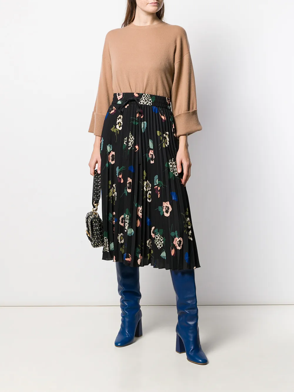 Red Pleated Skirt Floral 2025 | www.angloamericancentre.it