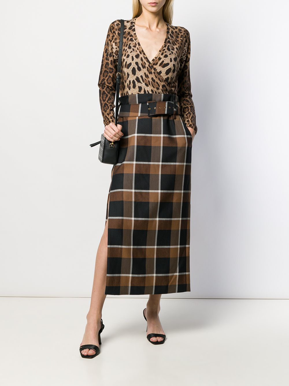 фото Dolce & Gabbana джемпер с леопардовым принтом и запахом