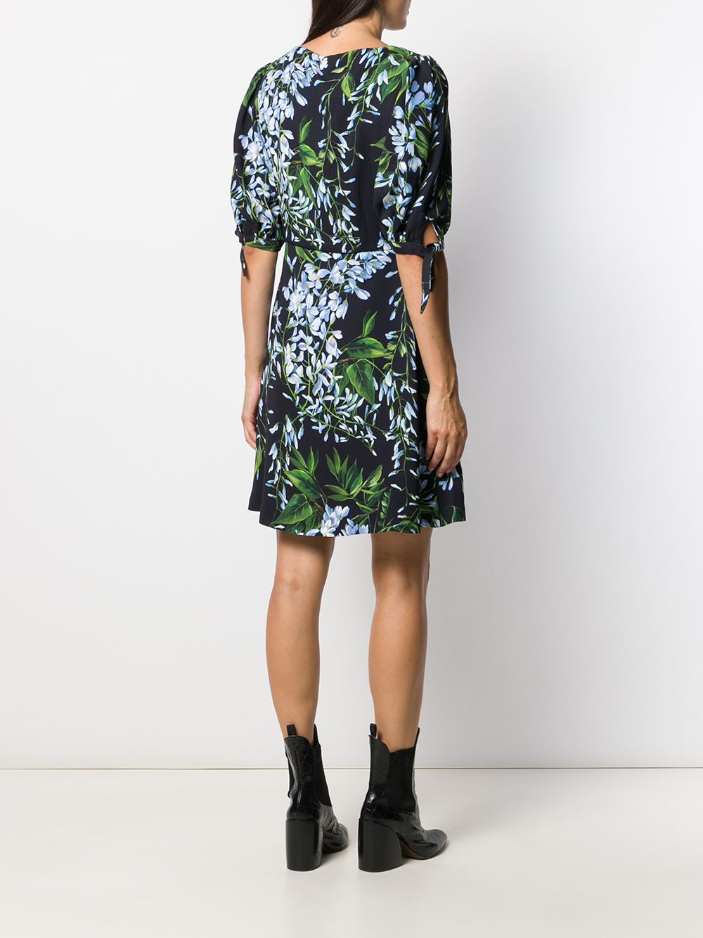 фото Blumarine foliage floral print dress